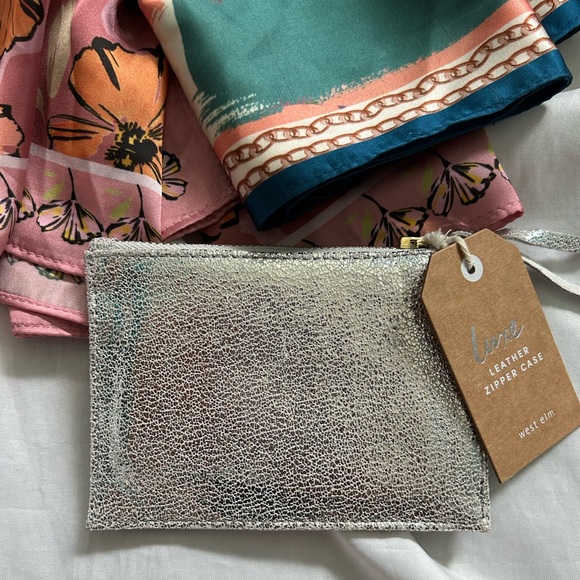 West Elm | luxe leather zipper case pouch - Picture 2 of 9